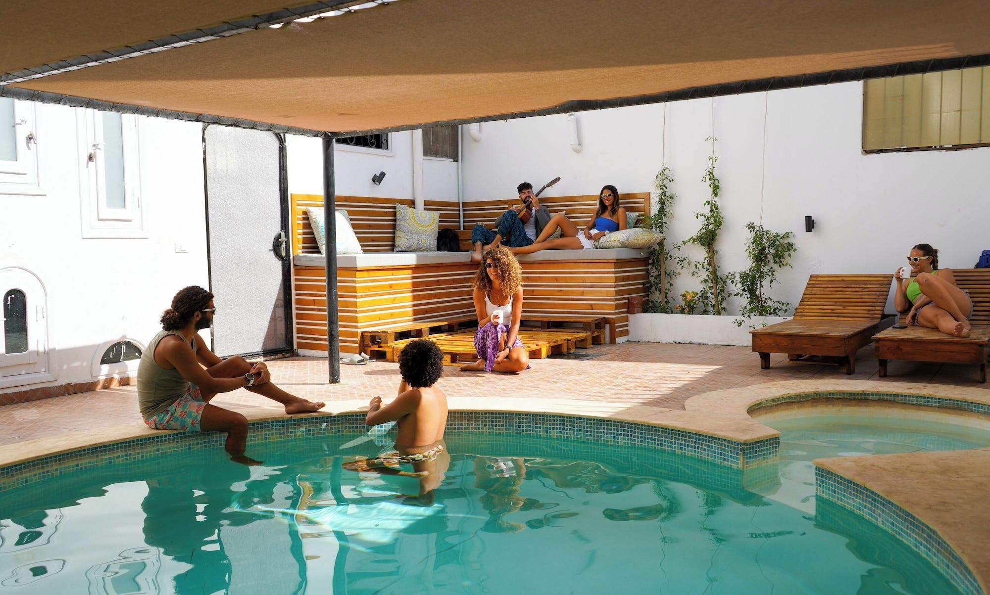 Vista Piscina Rafiki Hostels - Dahab