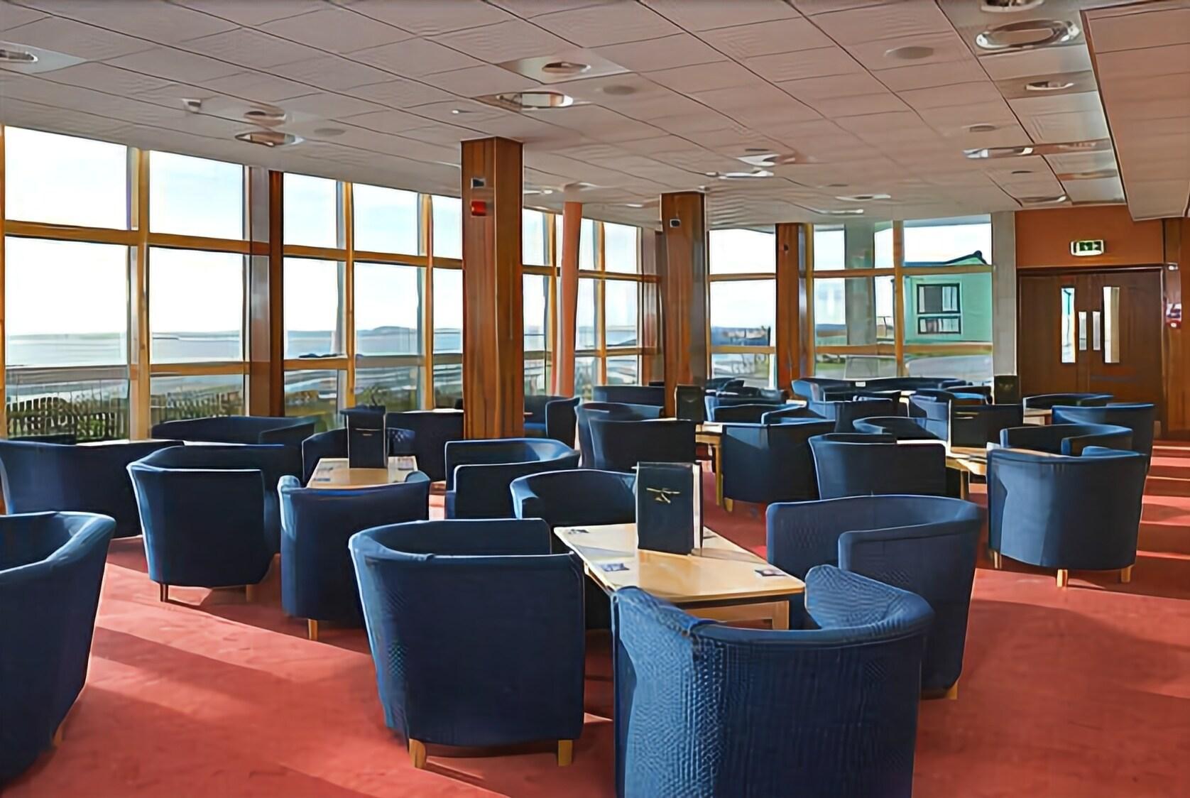 Vista Lobby The Bay Hotel