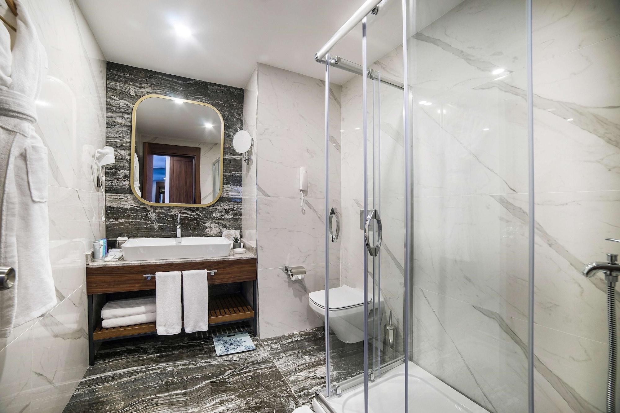 Equipamiento de Habitación Vogue Hotel Supreme Istanbul