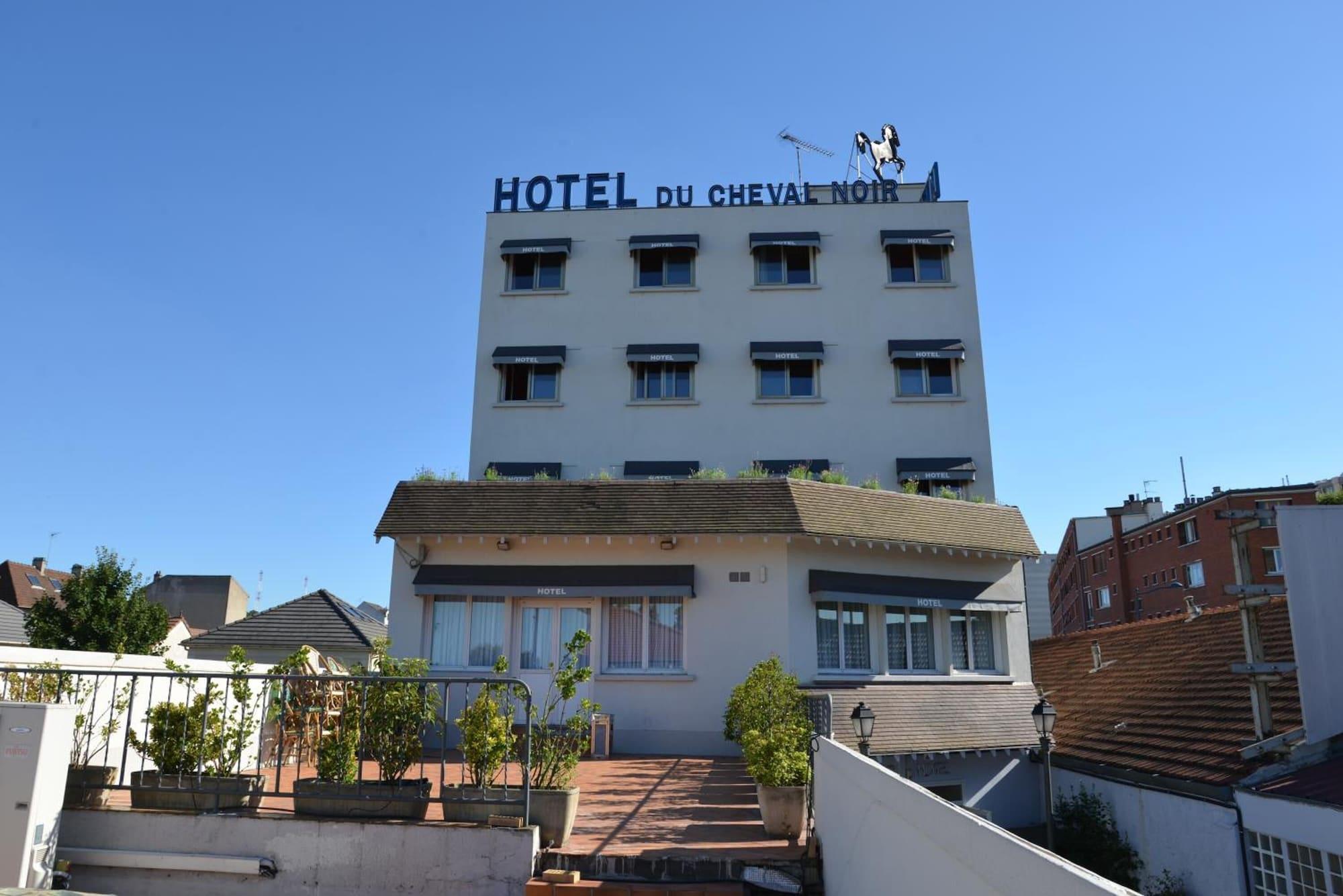Vista Exterior Hôtel le Cheval Noir
