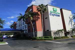 Hospedagens - Holiday Inn Express Fort Lauderdale Airport West