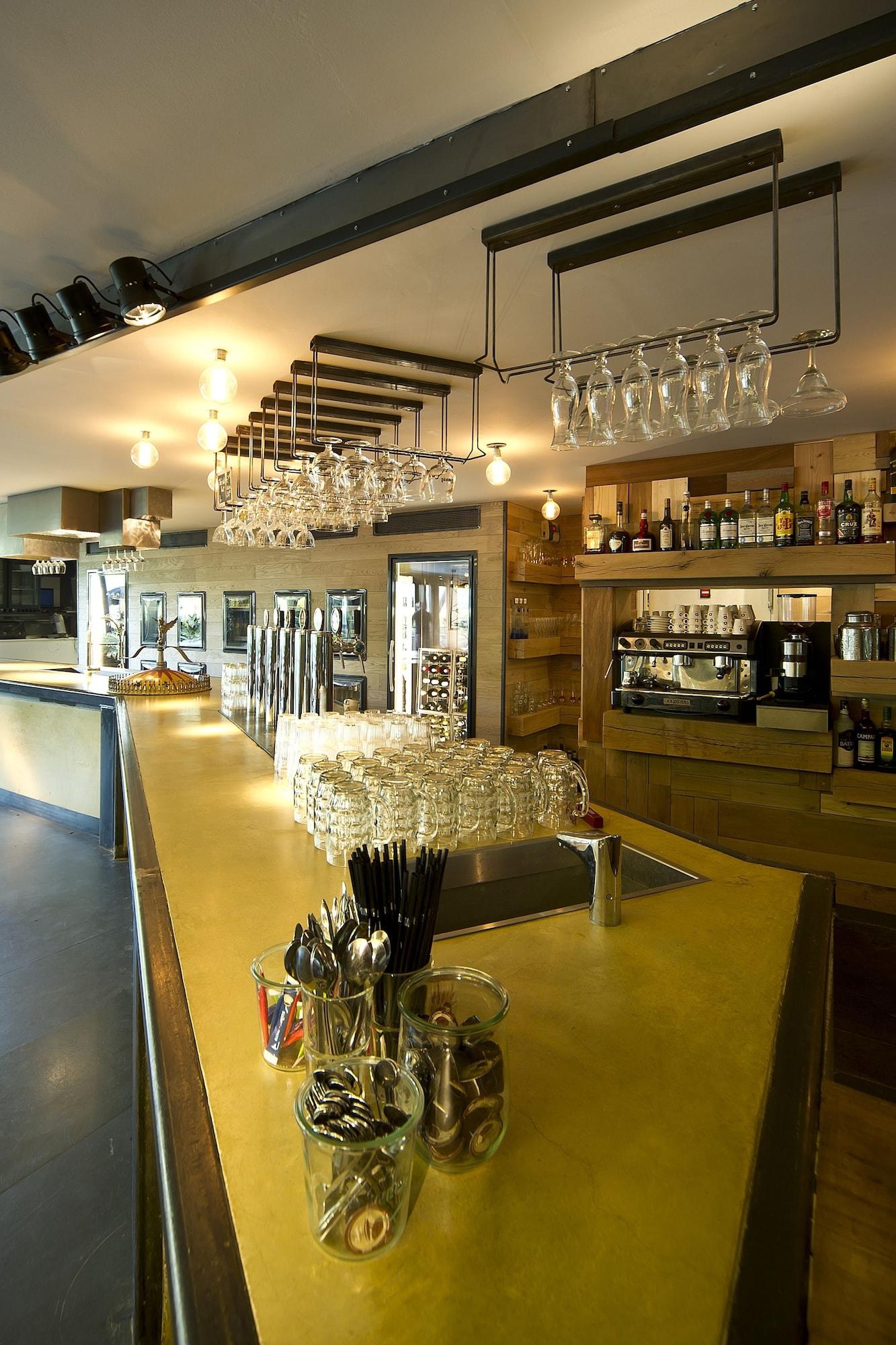 Bar/Salón Auberge des 3 Fontaines - Hostel