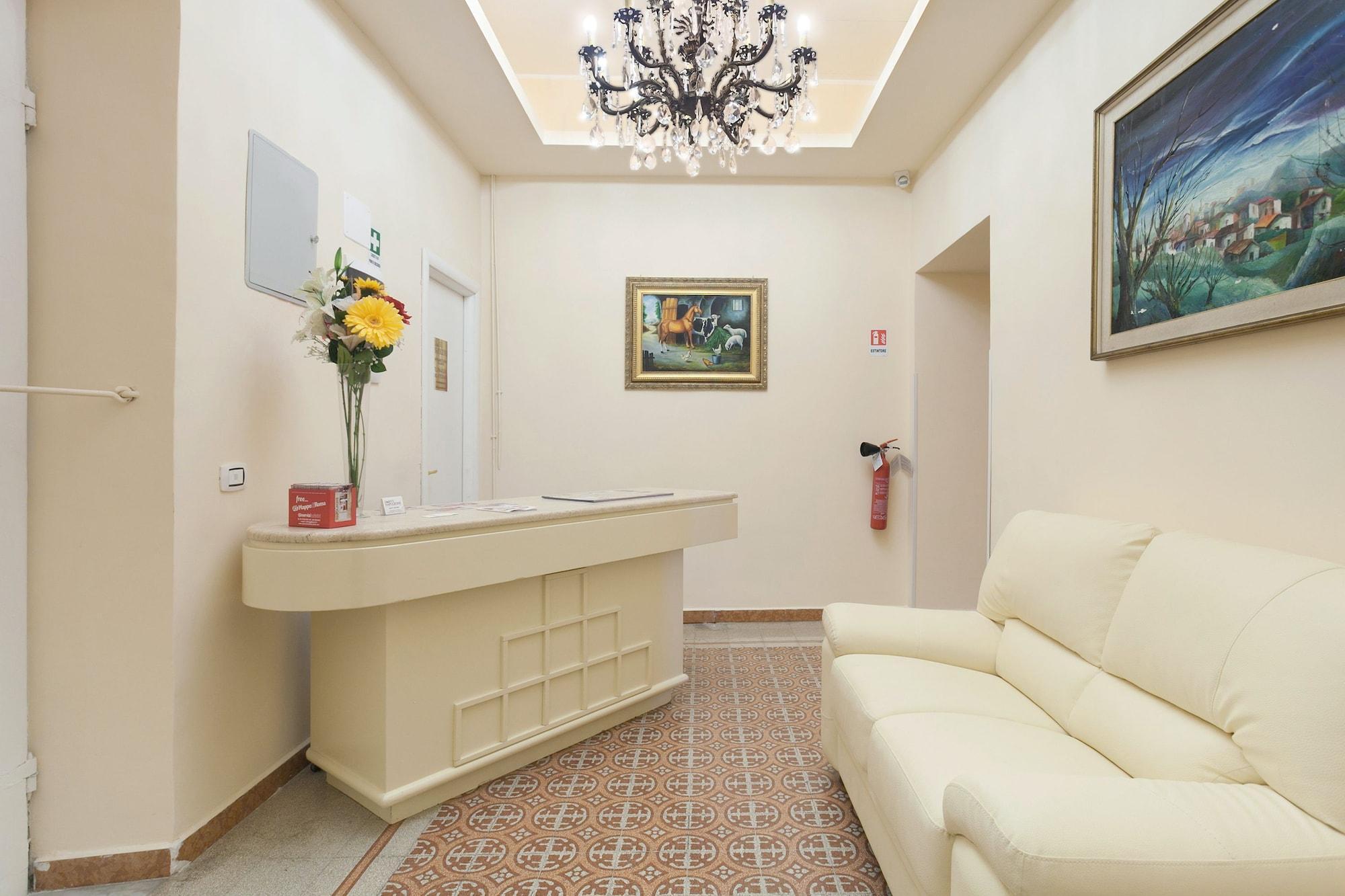 Vista Lobby Domus Napoleone