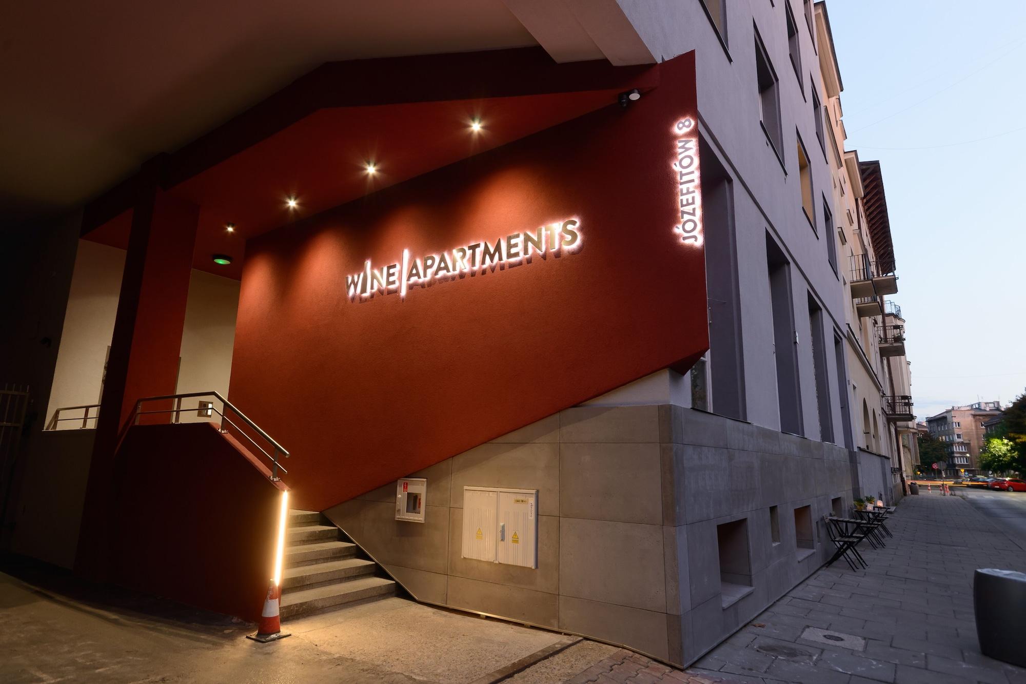 Varios Wine Apartments