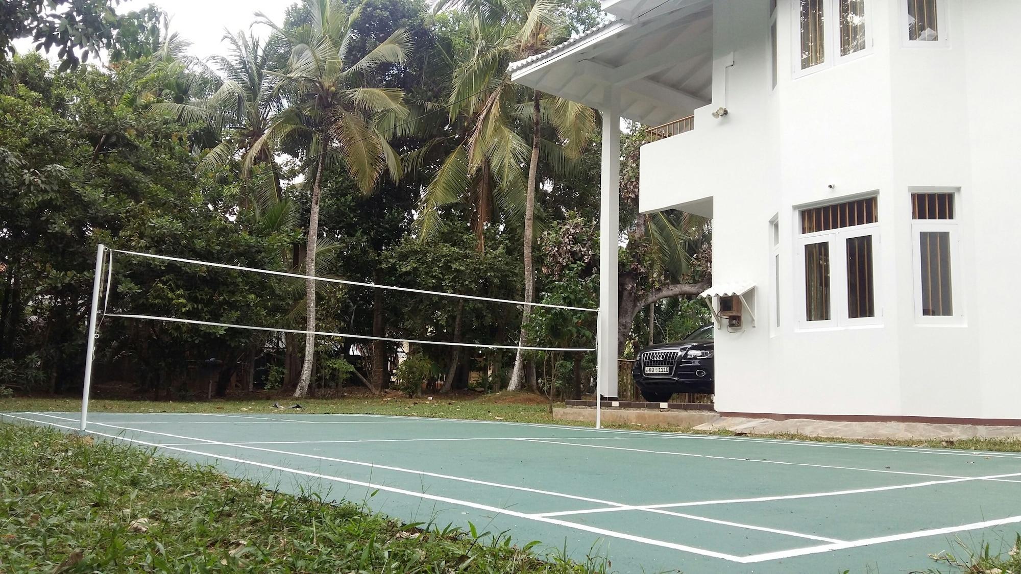 Instalaciones Recreativas White House