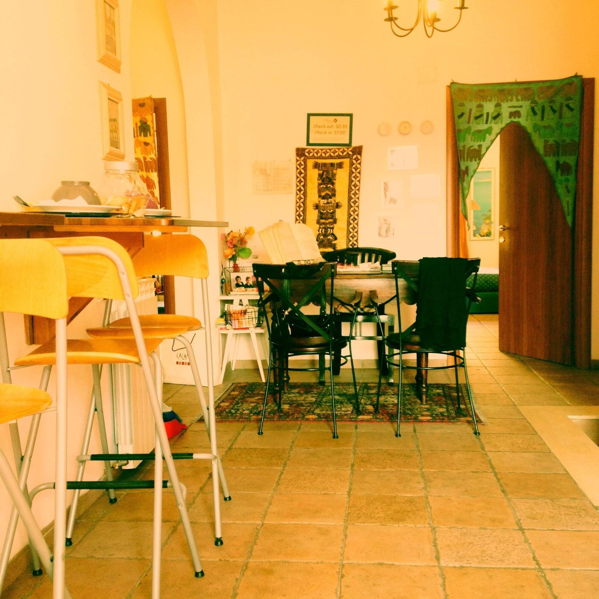 Vista Lobby Aenea's B&B