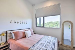 Alquiler Vacacional - Modern Condo in Trendy SoLa with Balcony