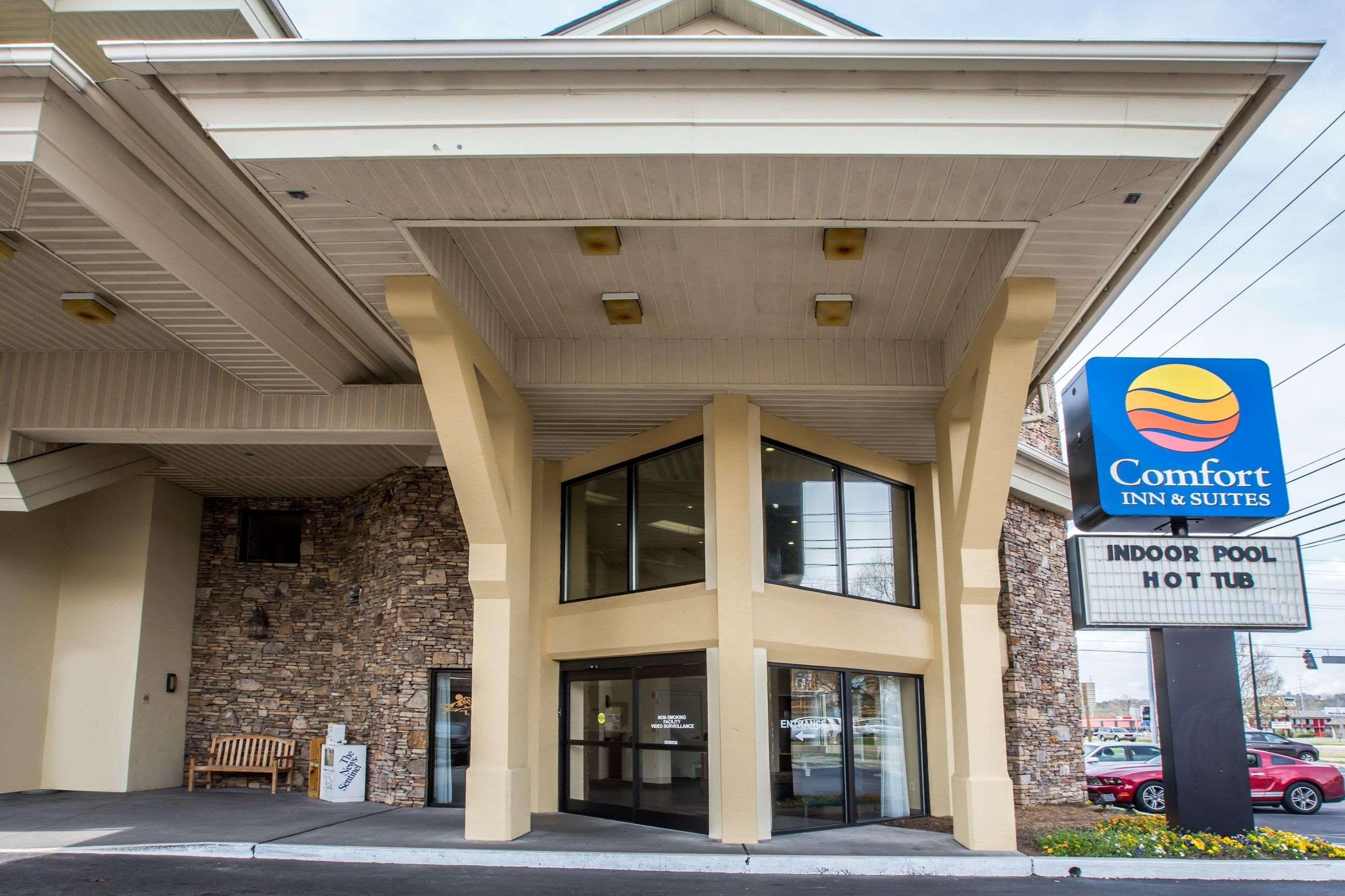 Vista Exterior Comfort Inn & Suites At Dollywood Lane
