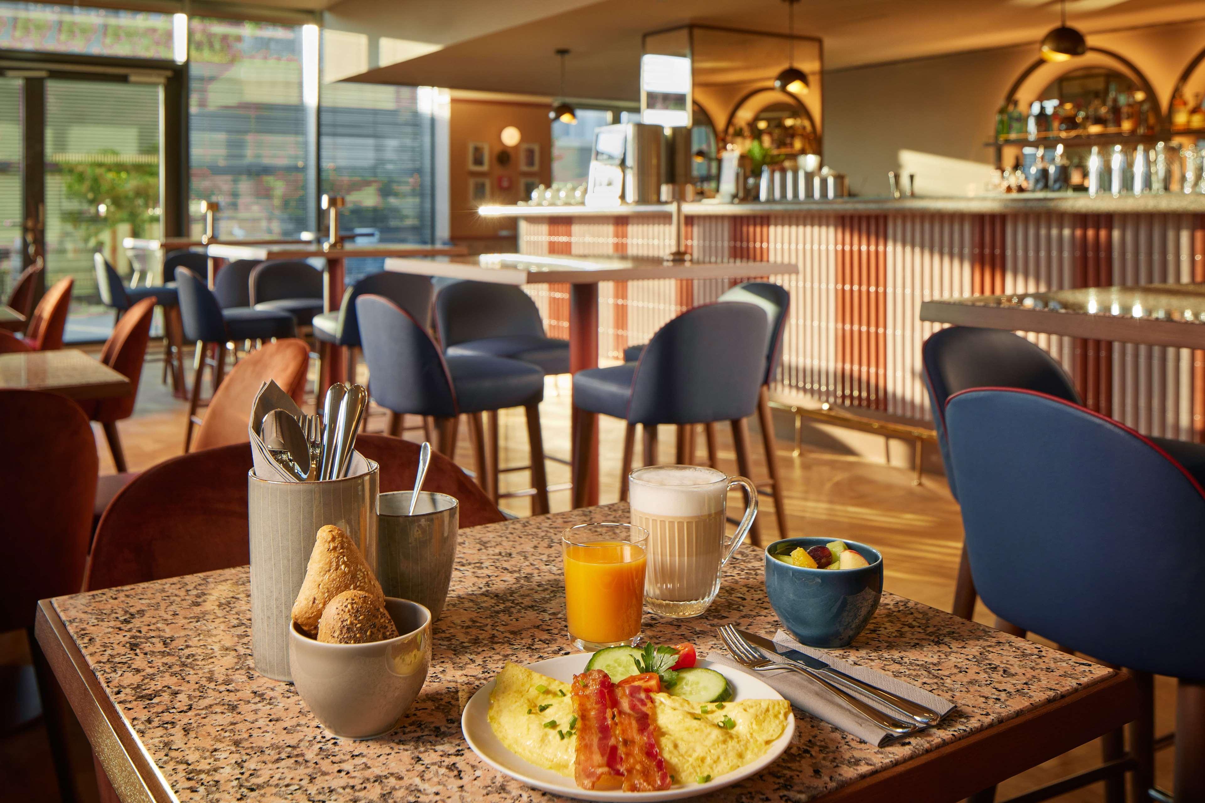 Restaurant Adina Apartment Hotel Stuttgart