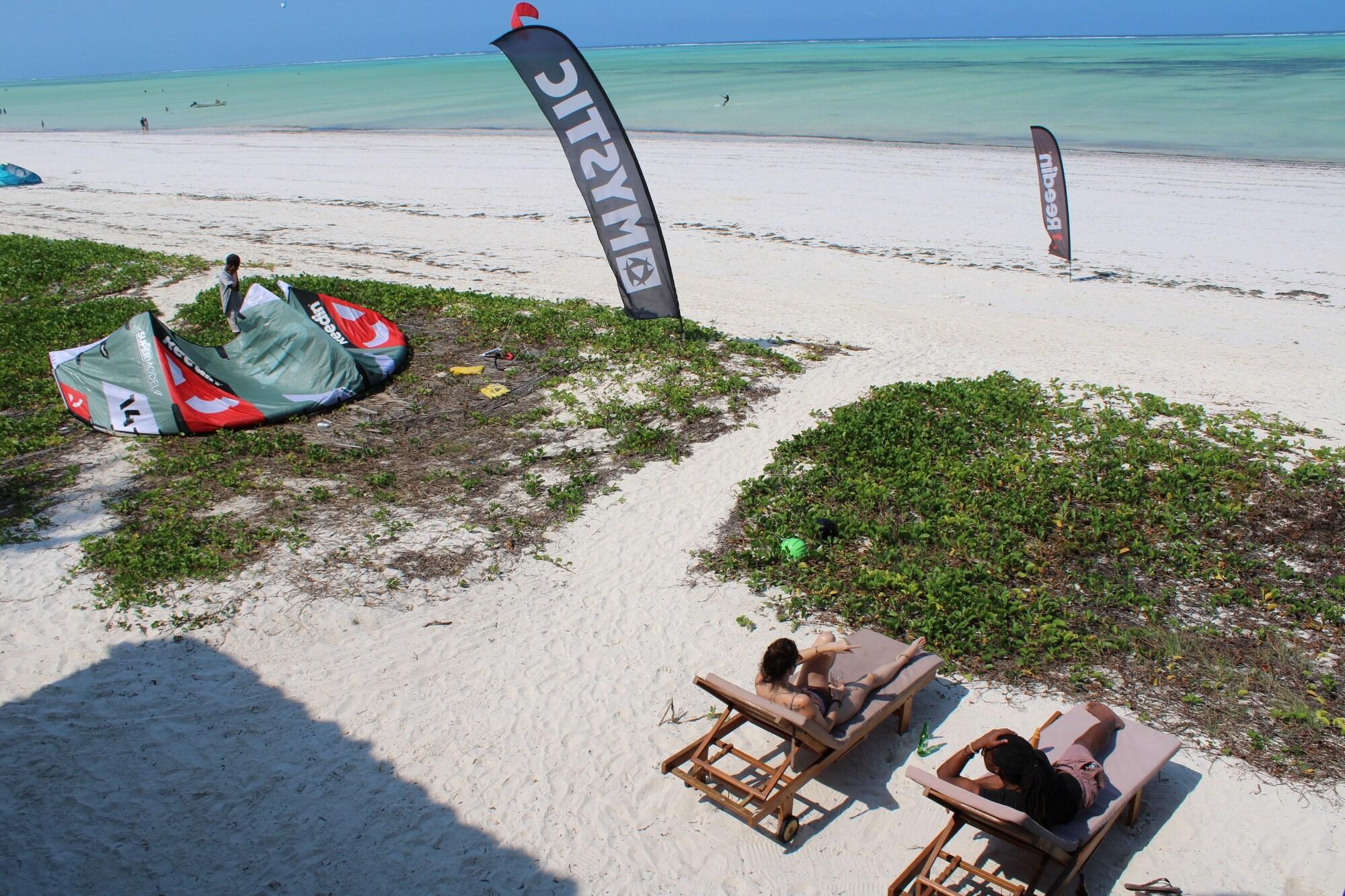 Playa Kivuli Beach Resort Paje