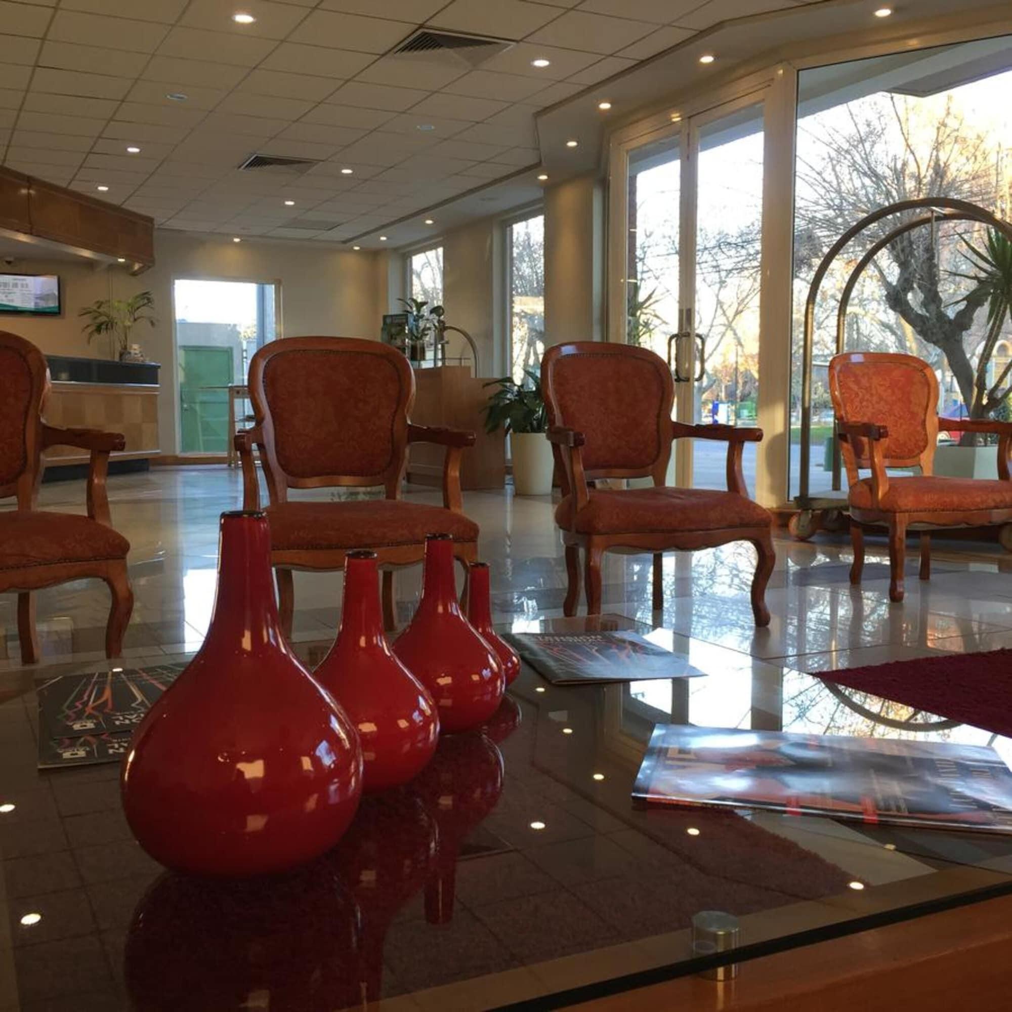 Vista Lobby Hotel Diego De Almagro Talca
