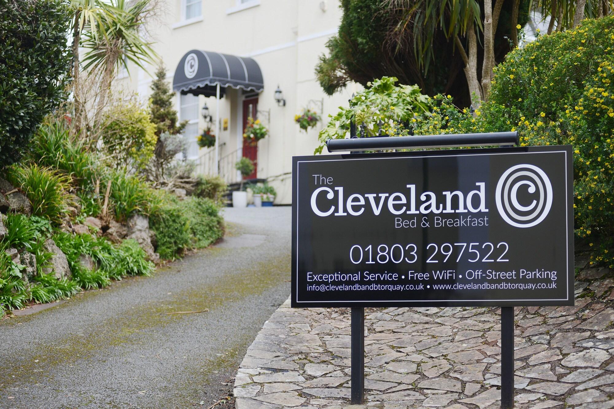 Varios Cleveland Hotel