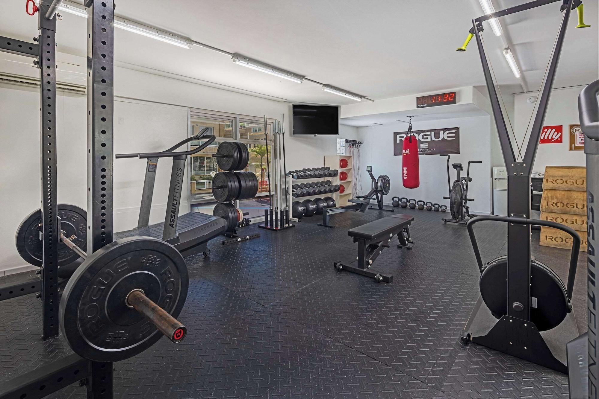 Gimnasio The Atrium Beach Resort and Spa, an Ascend Collection Resort