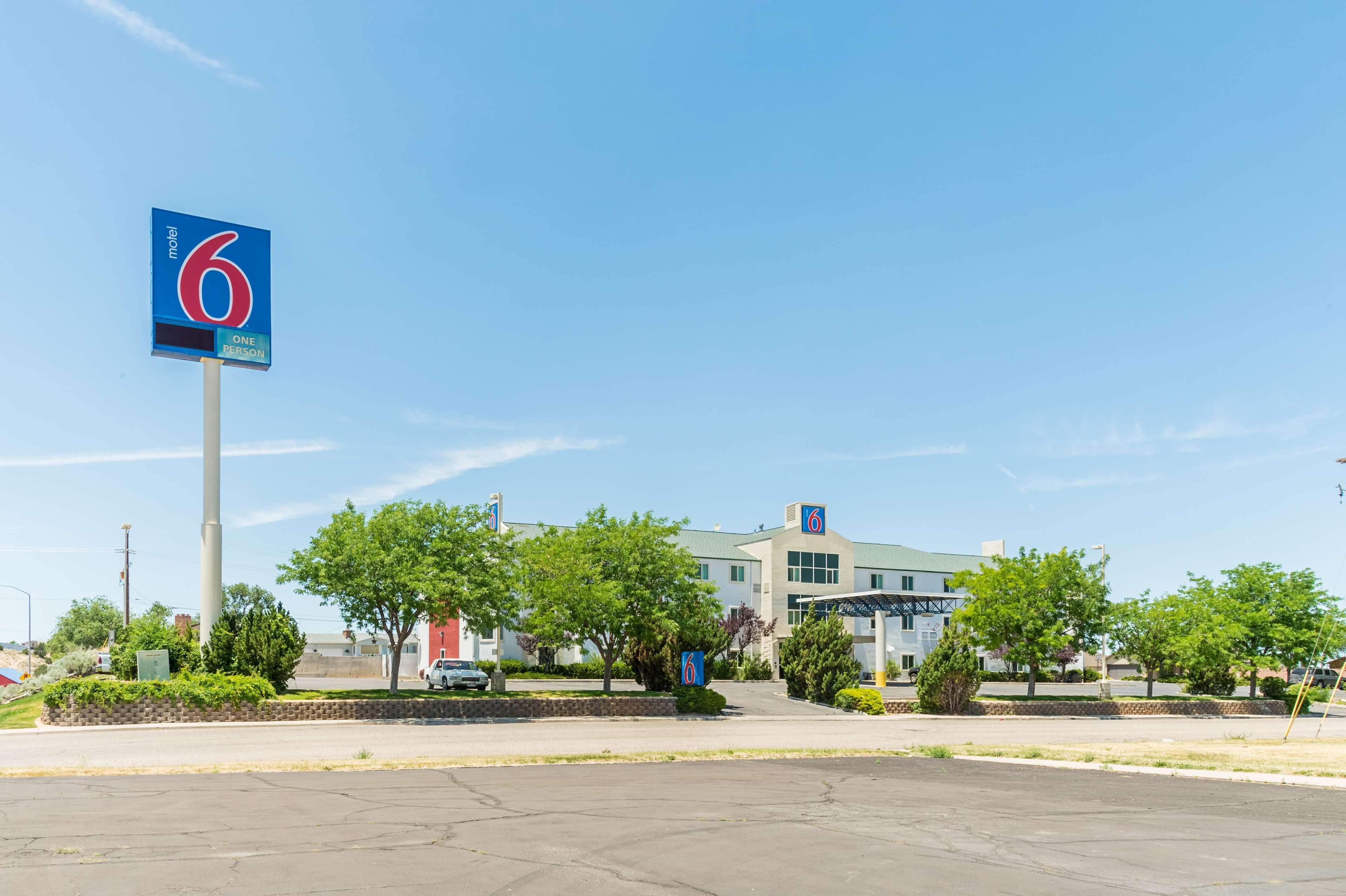 Varios Motel 6 Cedar City
