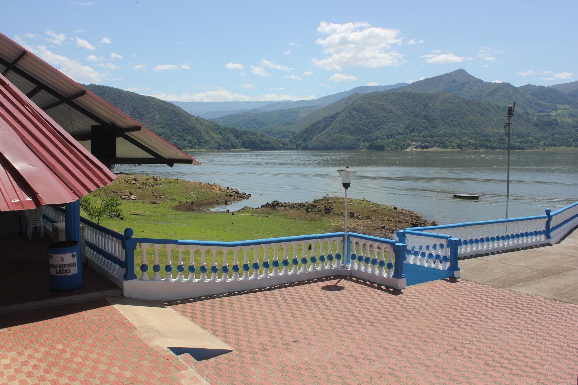 Vista Exterior Marineros Club Nautico