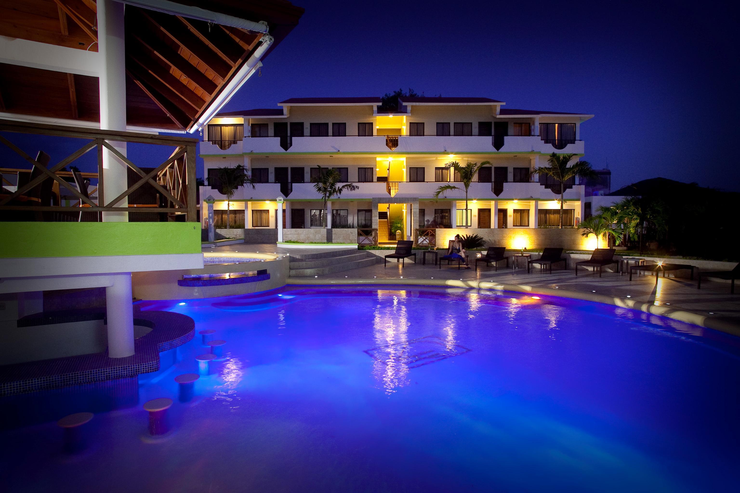 Vista Exterior Hotel Silvestre