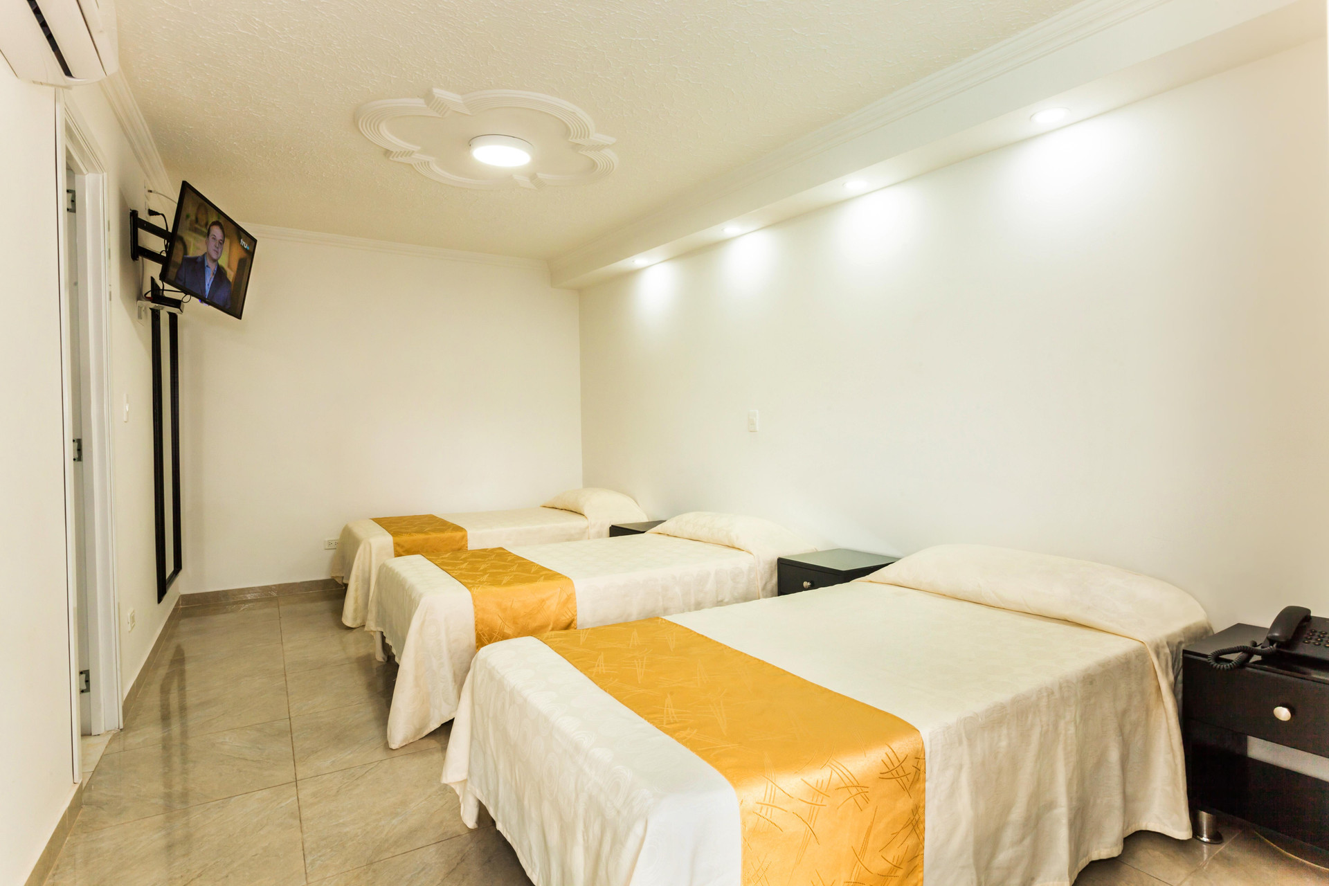 Hotel Hotel La Luna