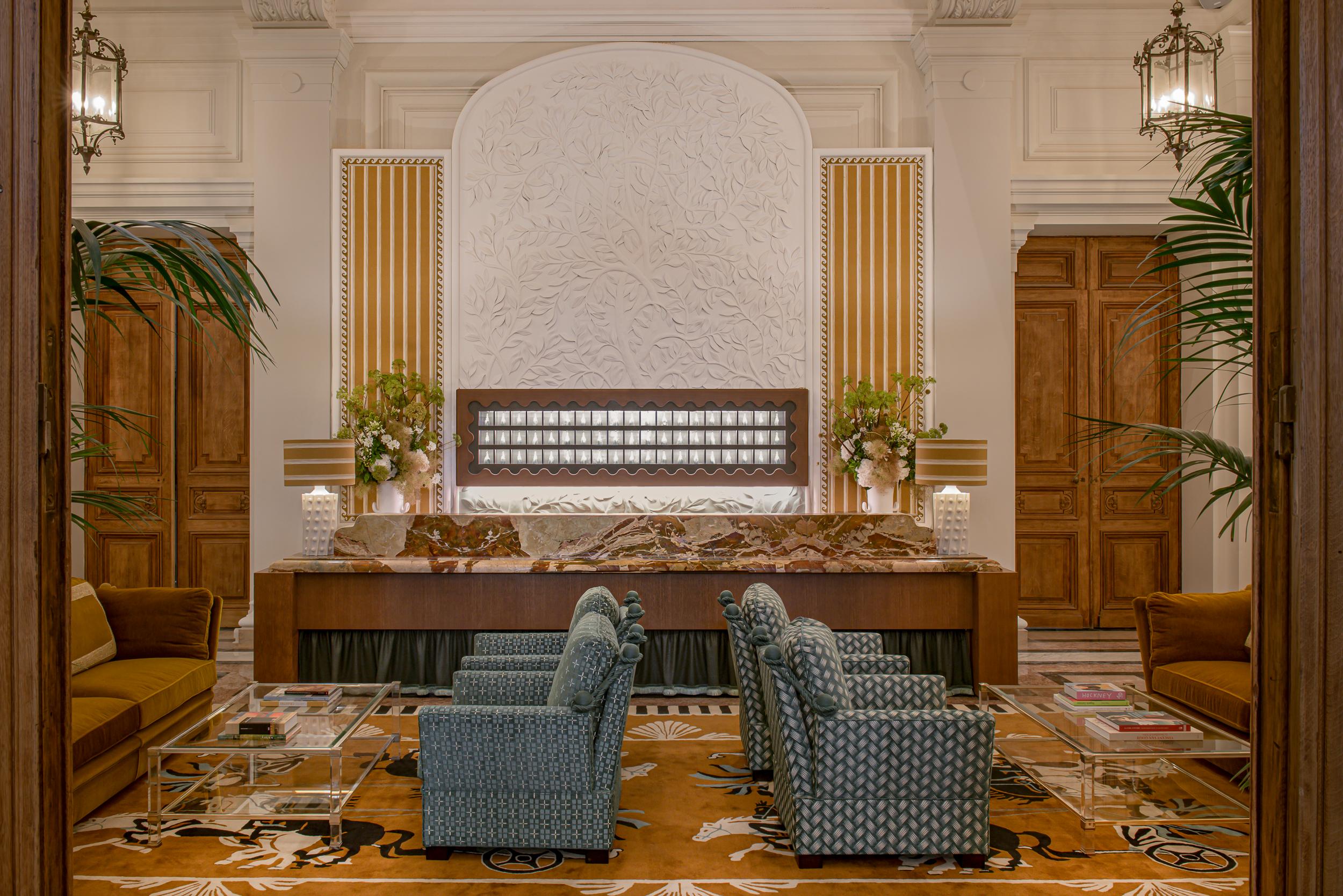 Vista Lobby Saint James Paris - Relais & Chateaux
