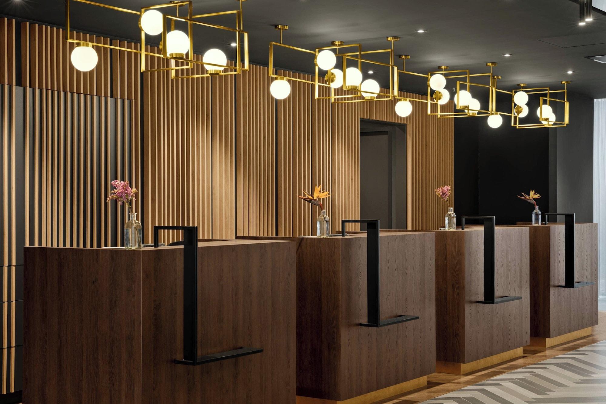 Vista Lobby Renaissance Amsterdam Schiphol Airport Hotel