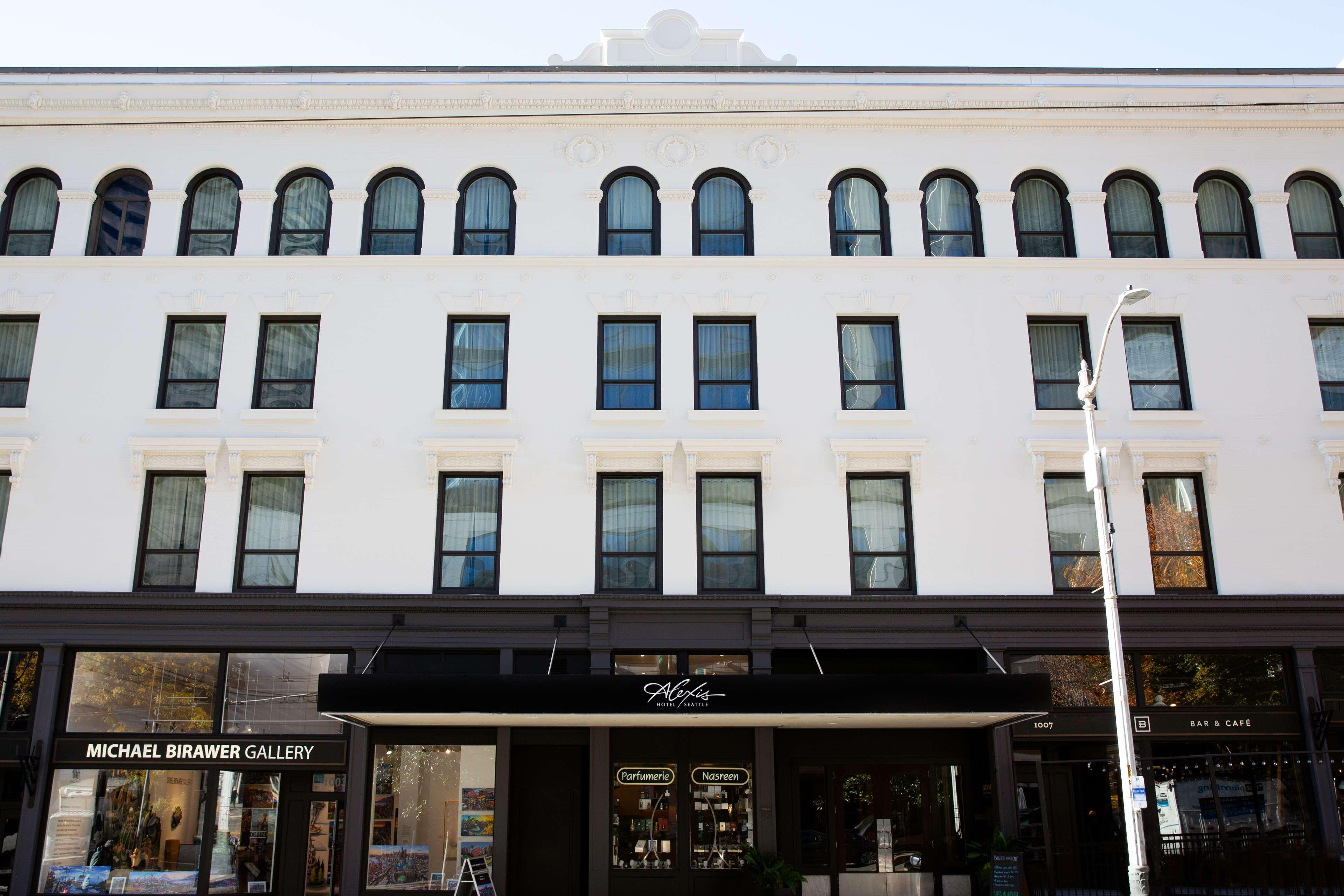 Vista Exterior The Alexis Royal Sonesta Hotel Seattle