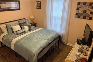 Alquiler Vacacional - Charming 2-bedroom townhome with High Speed wifi and smart TV’s in Radcliff