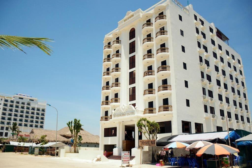 Vista Exterior Tu Phuong Hotel TH by Bay Luxury