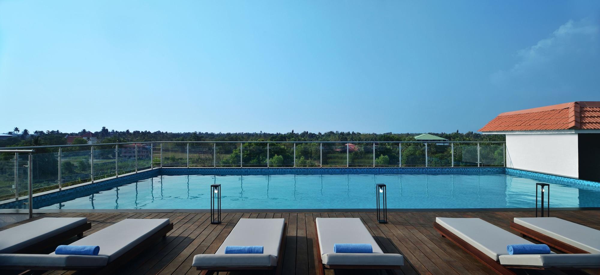 Vista Piscina Port Muziris, a Tribute Portfolio Hotel by Marriott, Kochi Airport