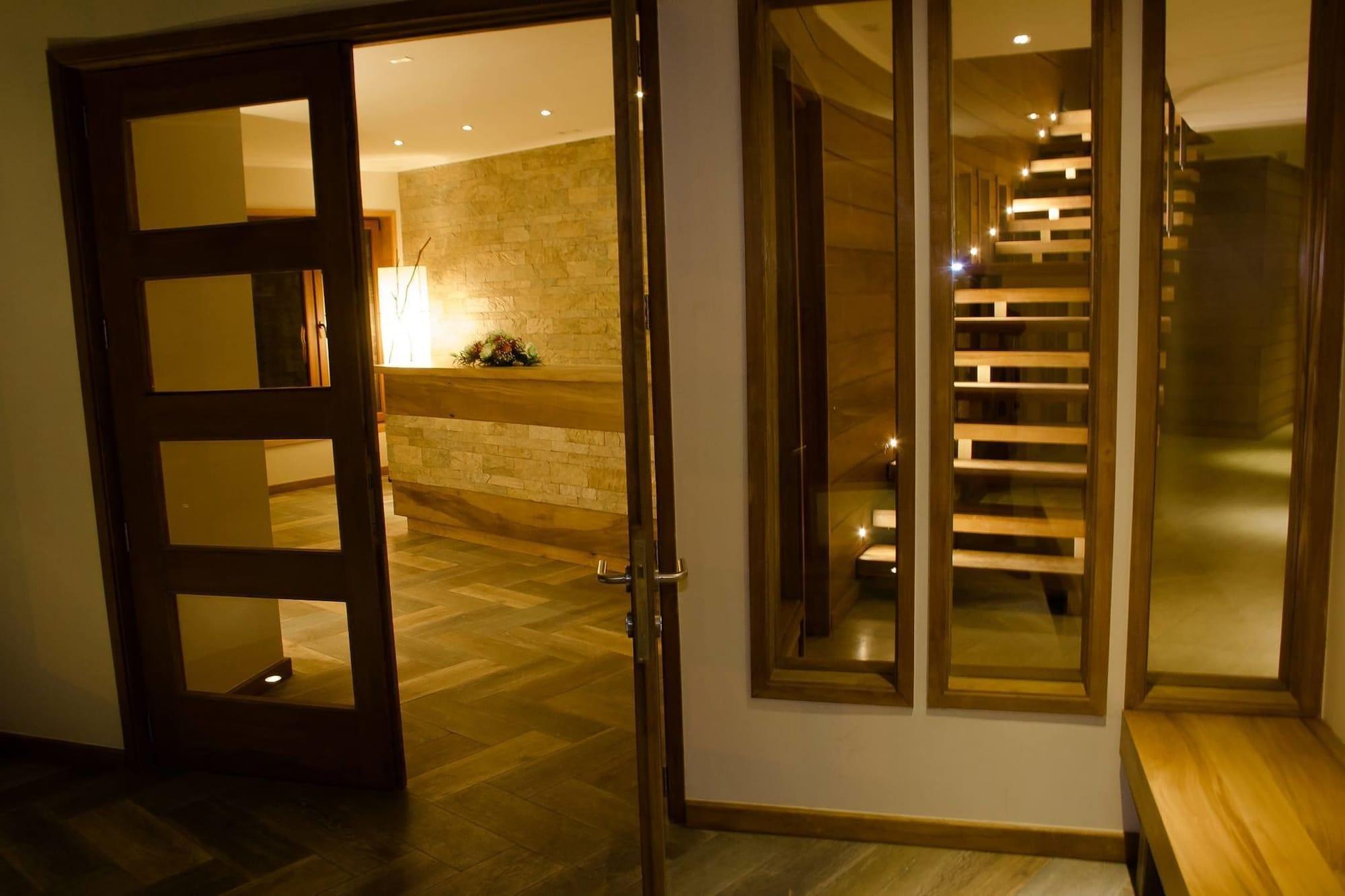 Vista Lobby Cocurantu Hotel Boutique