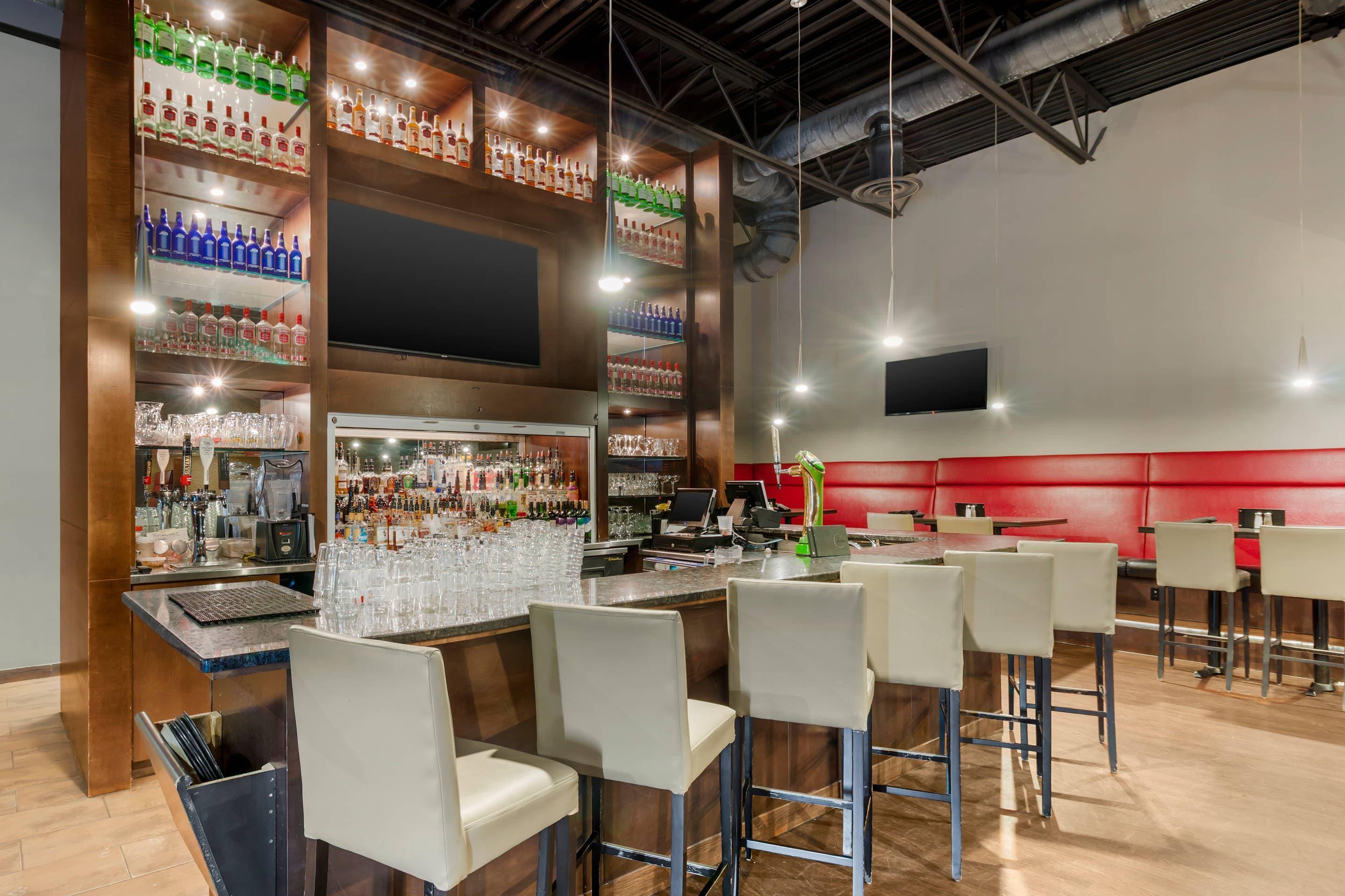 Restaurant Clarion Hotel & Suites