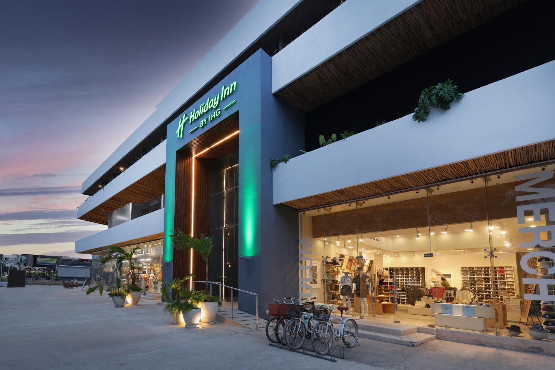 Vista Exterior Holiday Inn Tulum Downtown