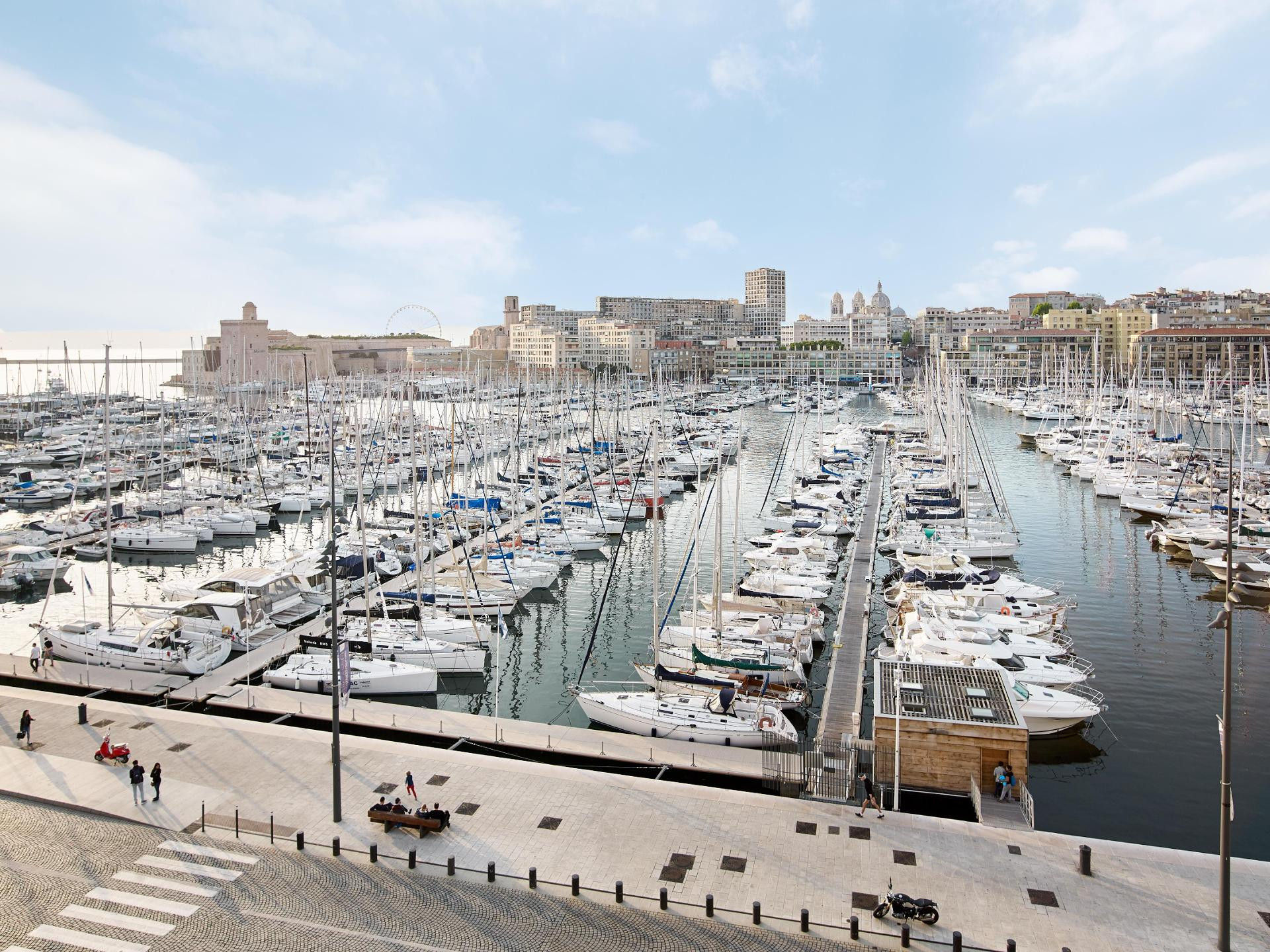 Vista Exterior Radisson Blu Hotel, Marseille Vieux Port