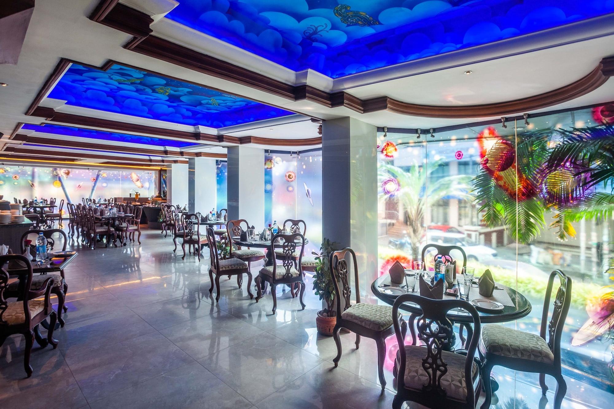 Restaurant The Residency Tower