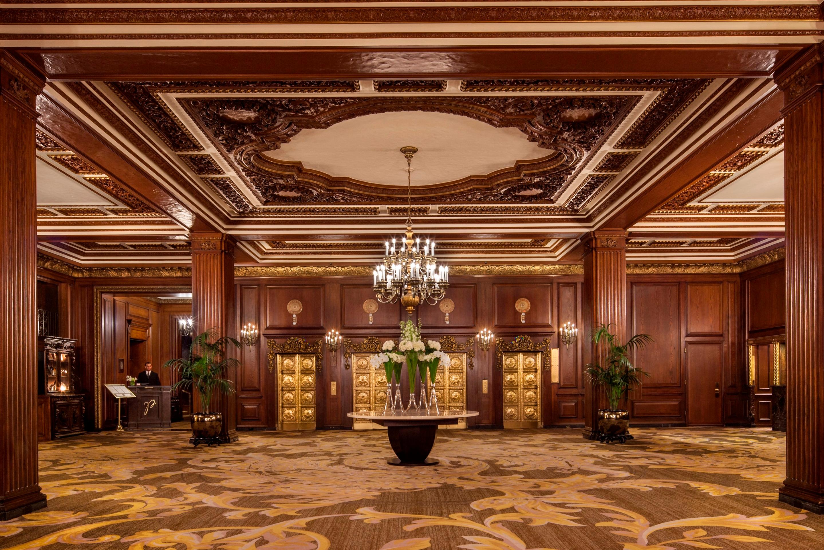 Vista Lobby Omni Parker House