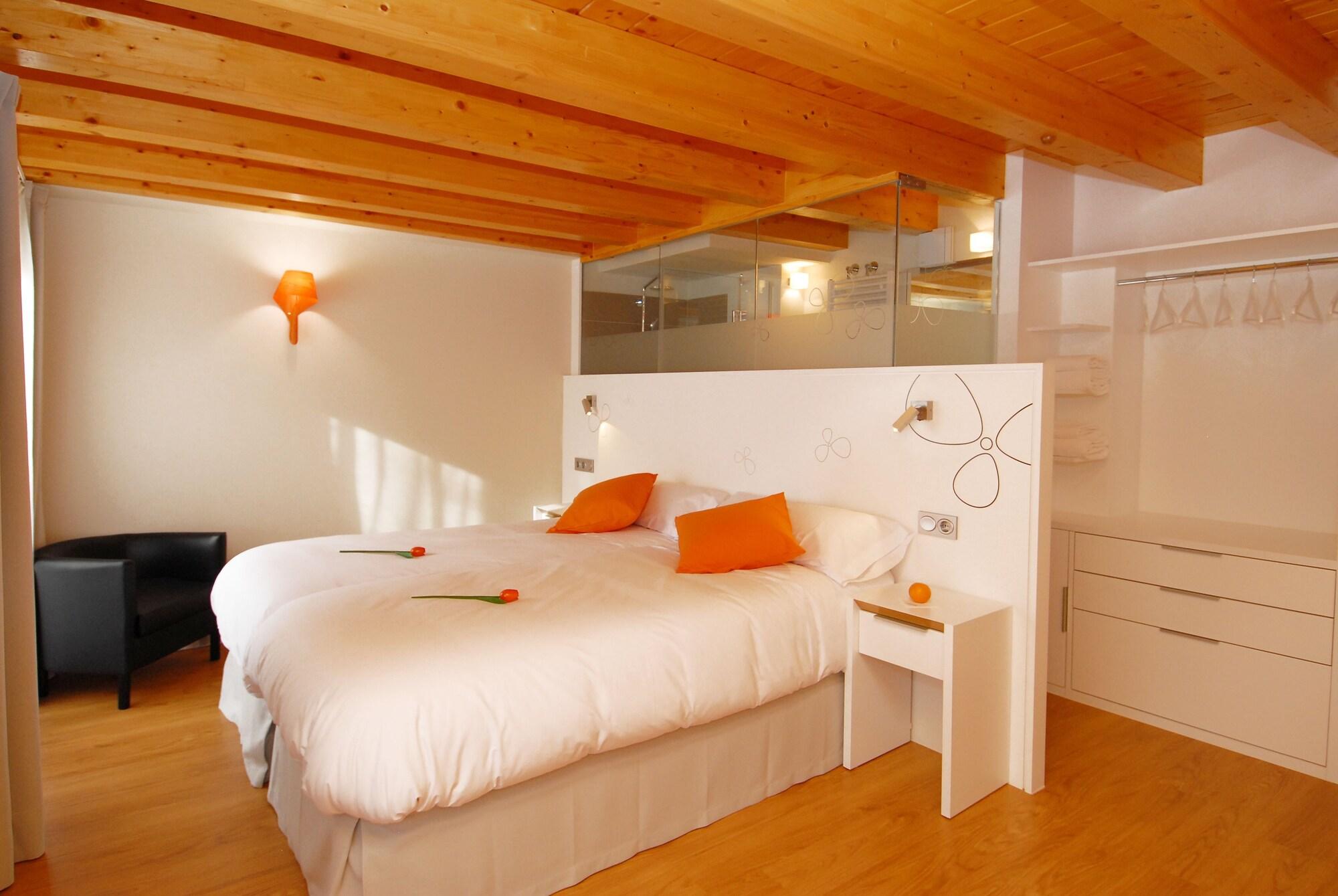 Varios Hostal riMboMbin