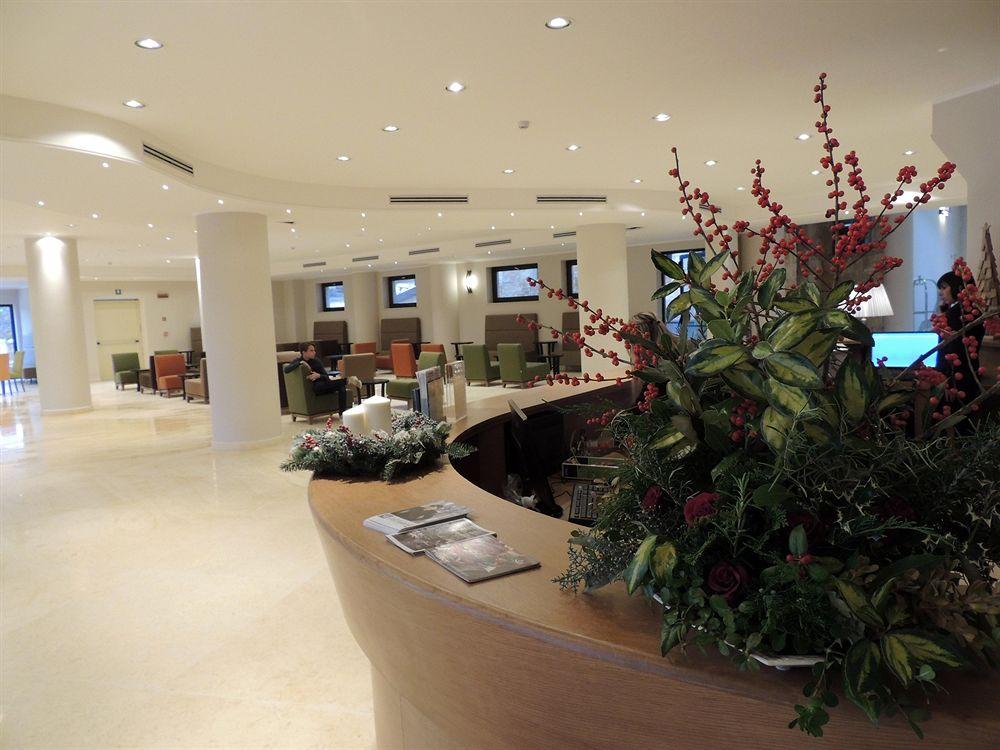 Vista Lobby Aqua Montis Resort & Spa