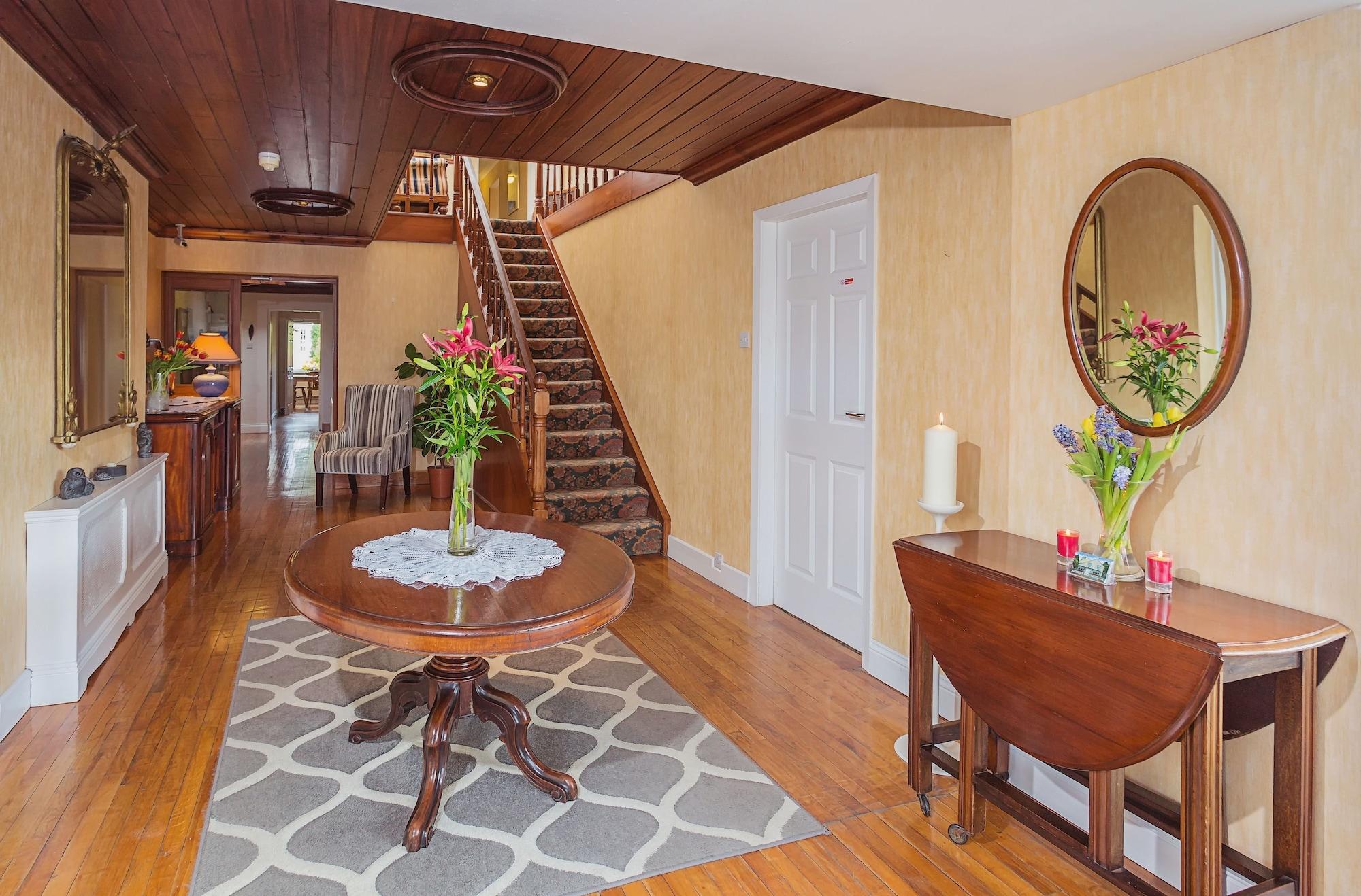 Vista Lobby Ardree House Bed & Breakfast