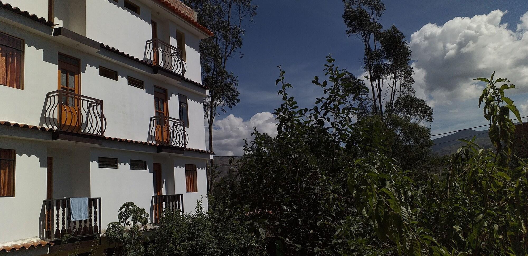 Vista Exterior Hostel Casa Del Montañista