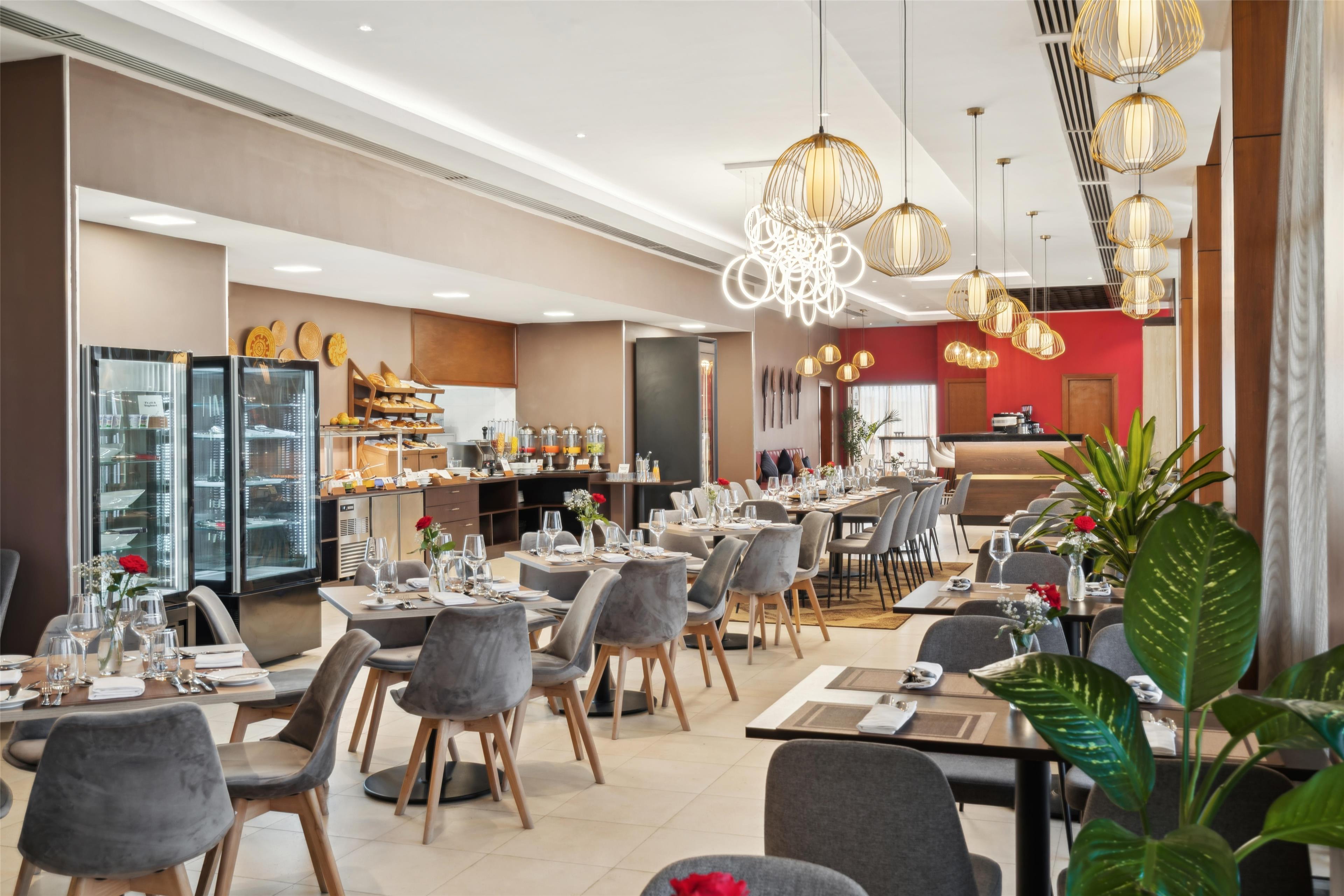 Restaurant Doubletree By Hilton Addis Ababa Airport