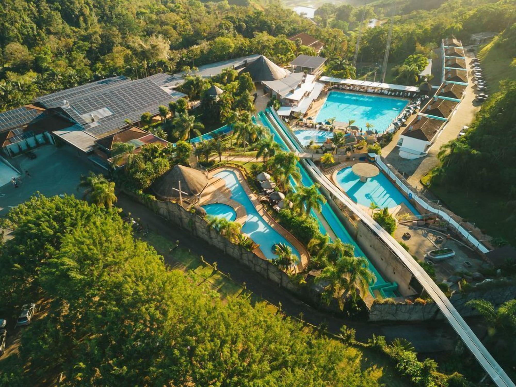 Varios Villa Di Acqua Hotel