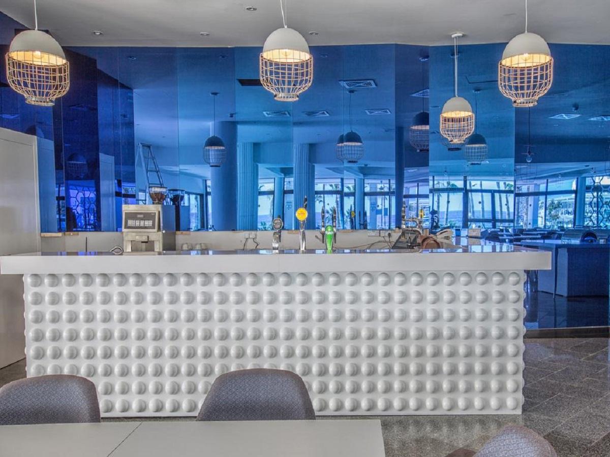 Bar/Salón Anastasia Beach Hotel