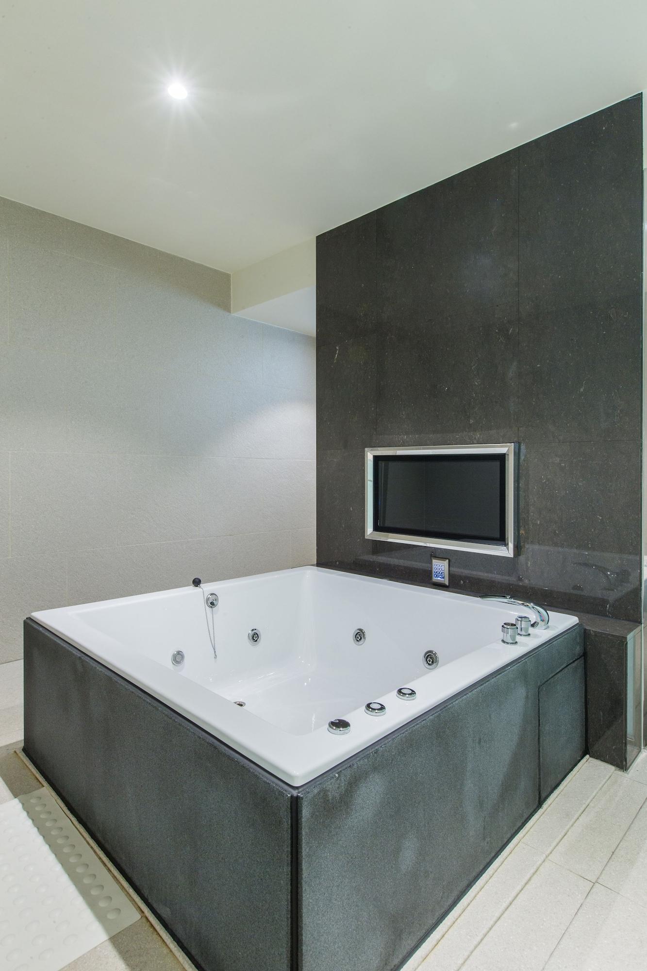 Spa Sun Dialogue Hotel by Cosmos Creation
