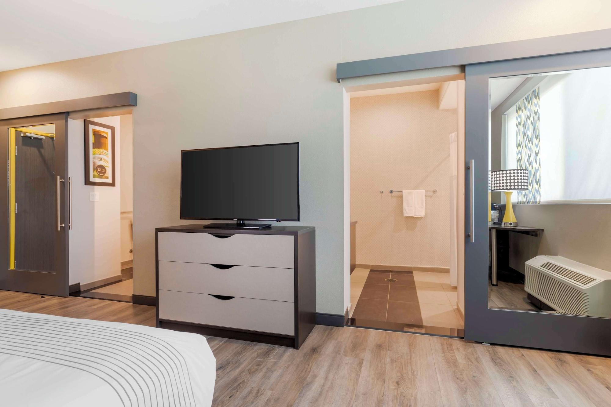 Habitación GLō Best Western Dallas South DeSoto