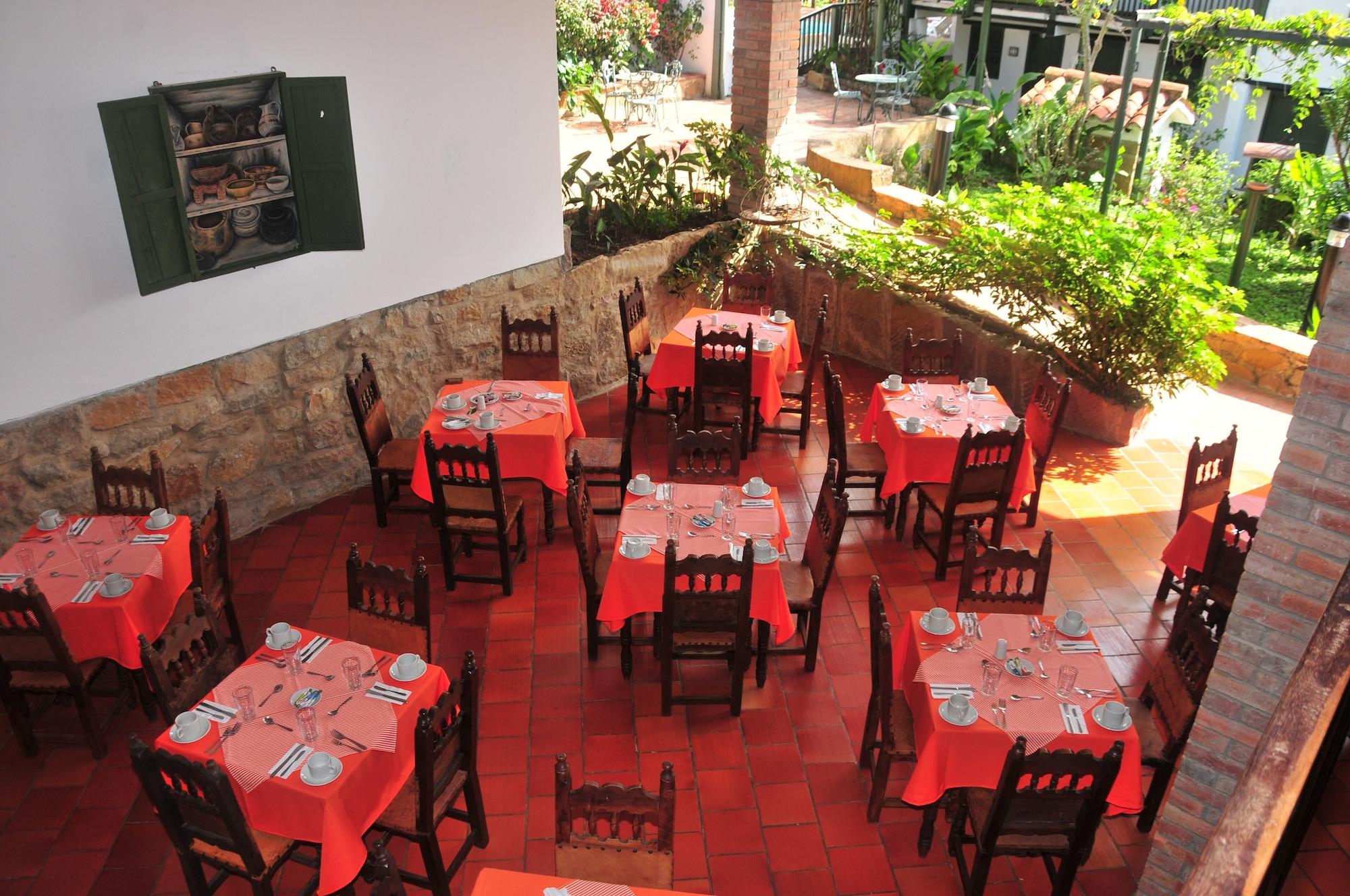 Bar/Salón HOTEL MISION SANTA BARBARA