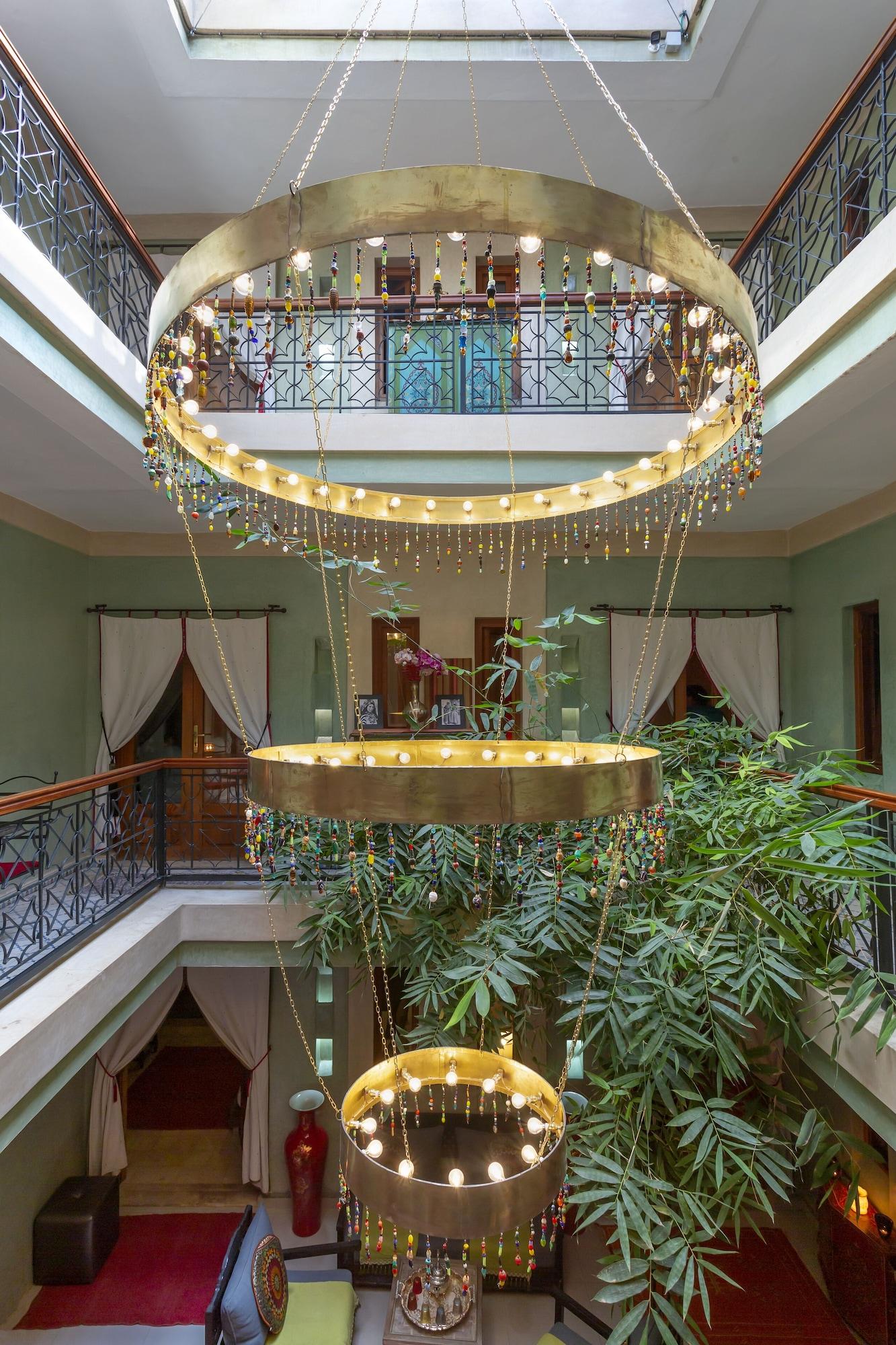 Varios Riad l'heure D'été