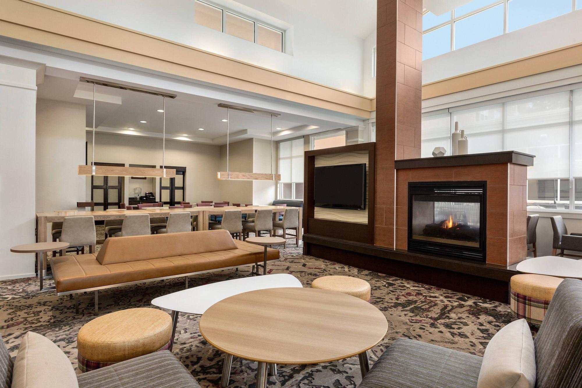 Vista Lobby Residence Inn Chattanooga Near Hamilton Place