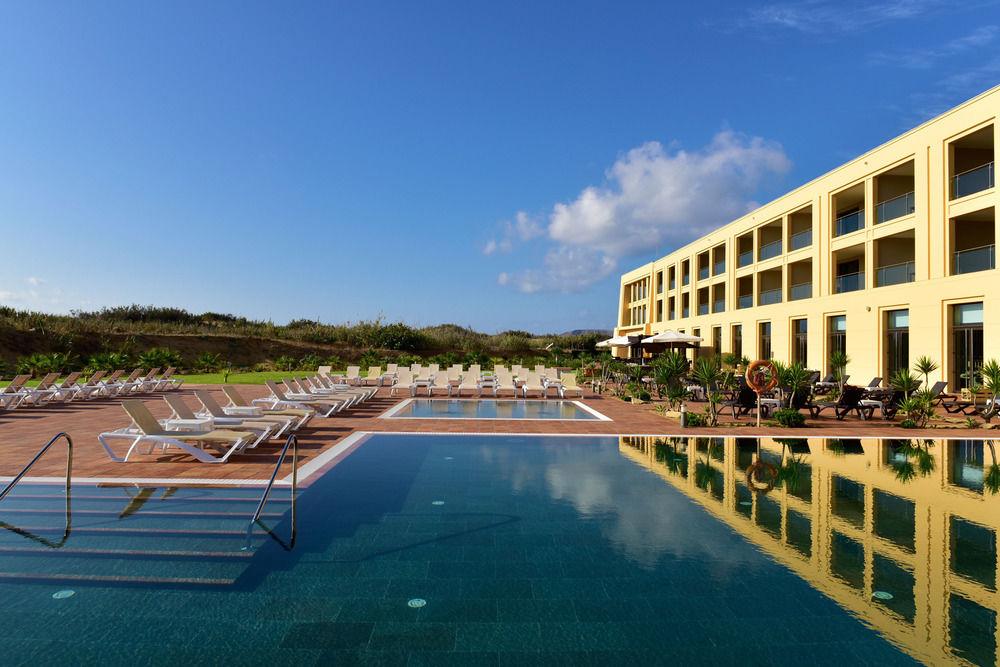 Vista Piscina Pestana Colombos Premium Club All Inclusive