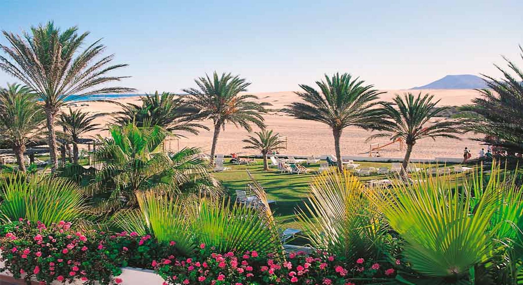 Vista Exterior Hotel Riu Oliva Beach Resort - All Inclusive
