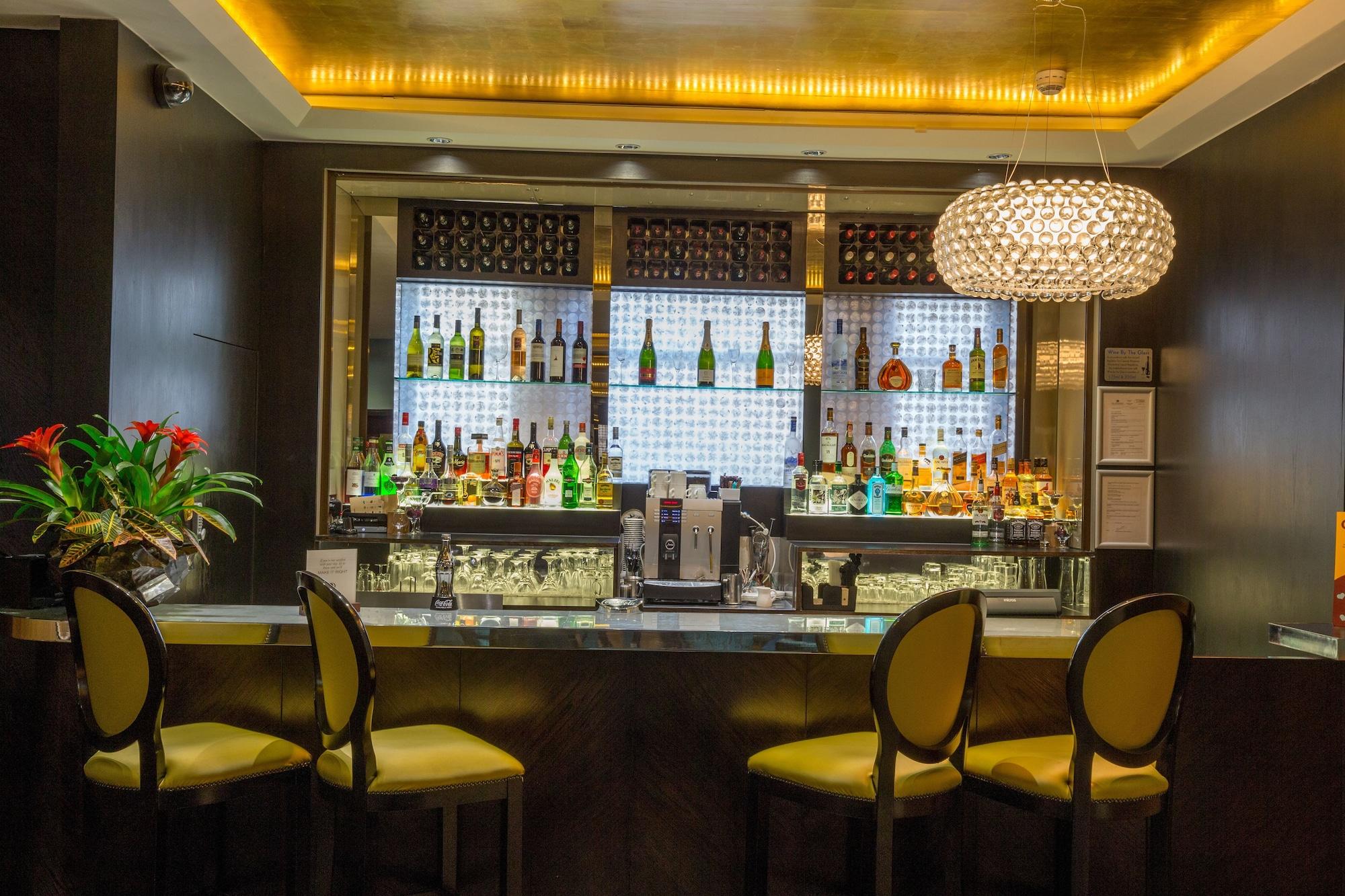 Bar/Salón Doubletree by Hilton London Marble Arch