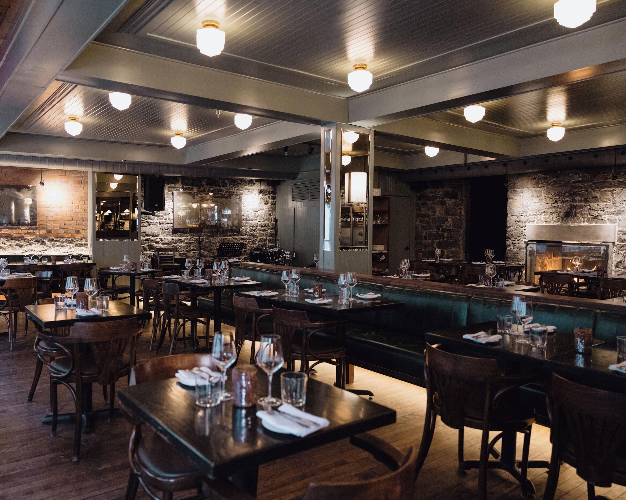 Restaurant Corner Apartments