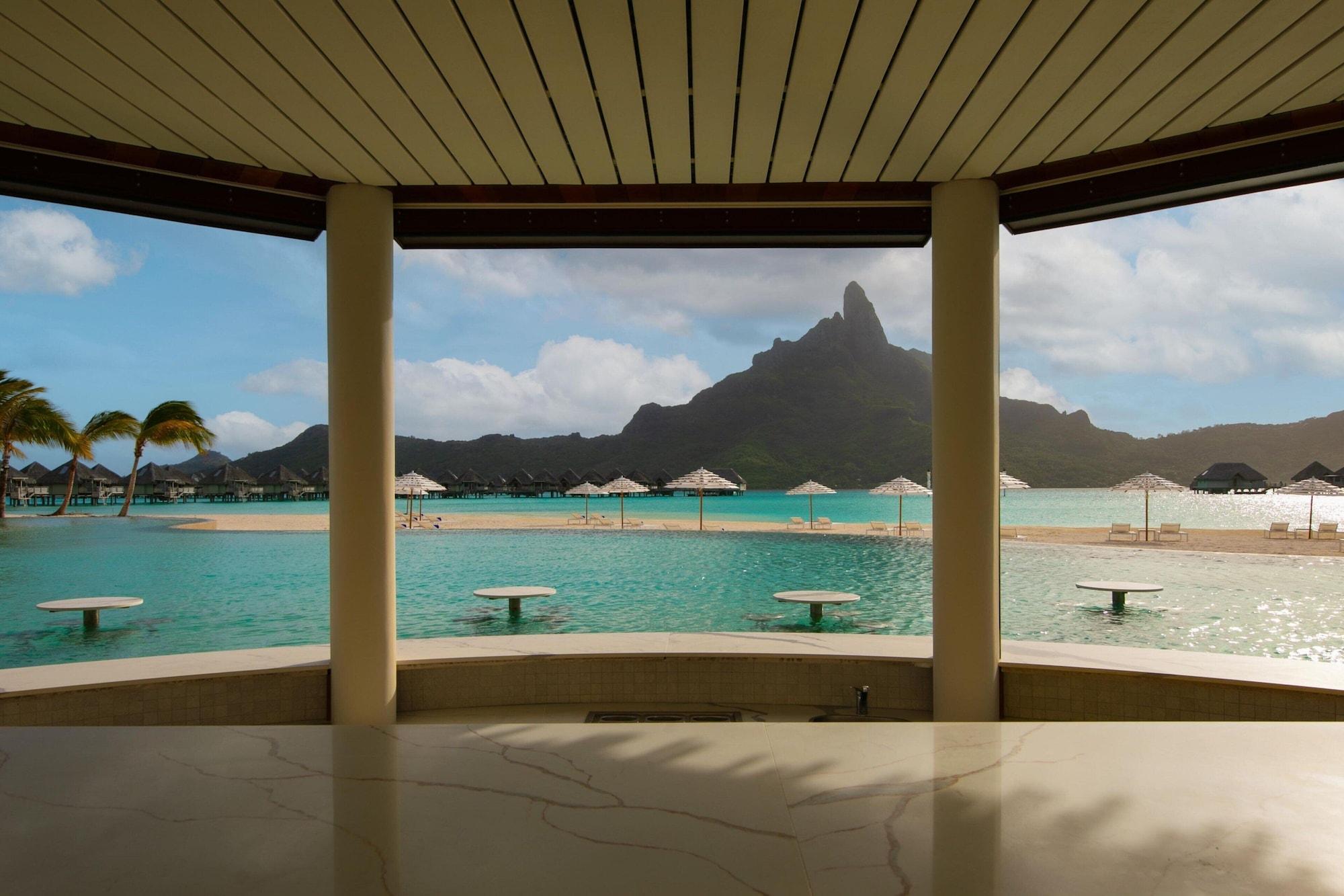 Vista Piscina The Westin Bora Bora Resort & Spa